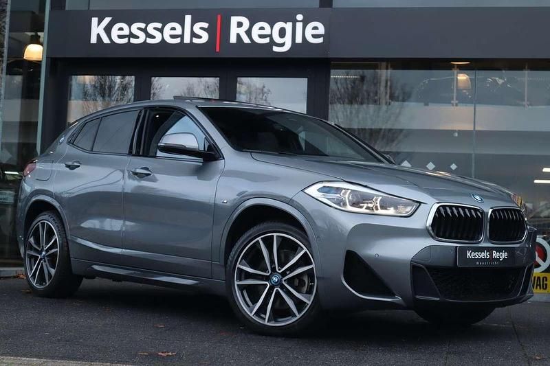 Grijs Gebruikt 2023 BMW X2 M Sport SUV | € 35.950 (Iets duurder) - Afbeelding 1/4