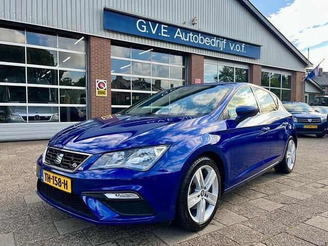 Blauw Gebruikt 2018 Seat Leon FR Hatchback | € 13.750 (Goede deal) - Afbeelding 1/4