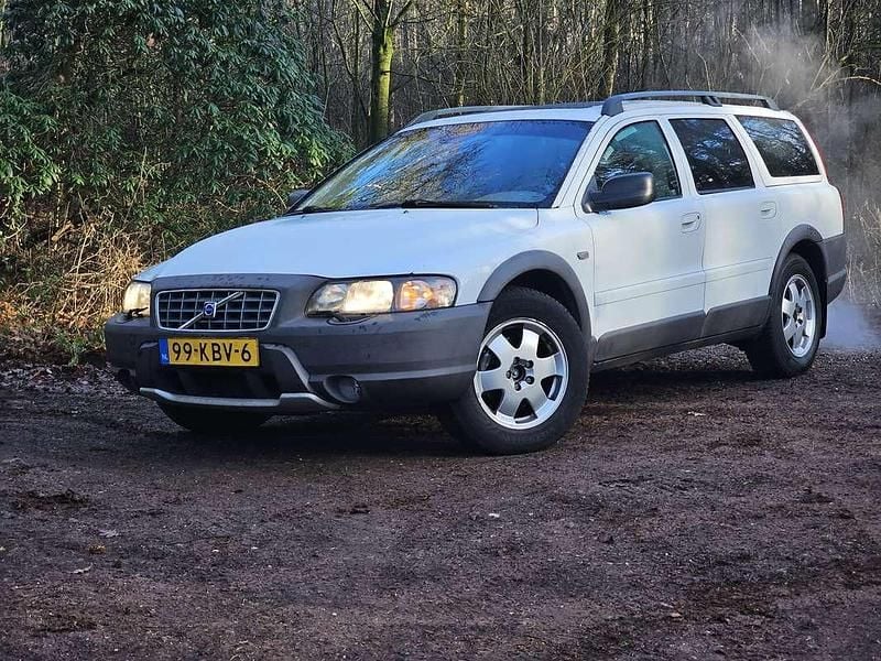 Wit Gebruikt 2004 Volvo XC70 Stationwagen | € 2.800 (Goede deal) - Afbeelding 1/4