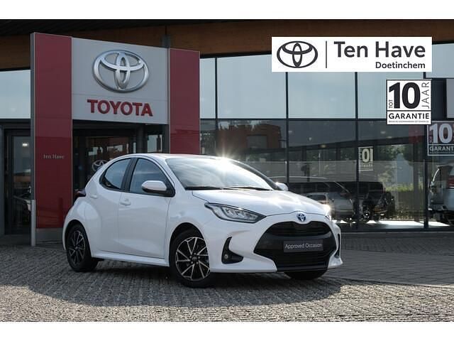 Wit Occasion 2023 Toyota Yaris Hatchback | € 22.900 (Eerlijke prijs) - Afbeelding 1/4