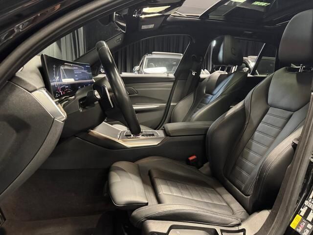 Occasion BMW 330 M Sport 292 PK (214 kW) 2023 Zwart Stationwagen