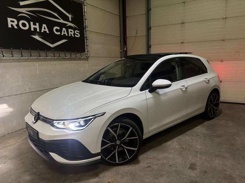 Wit Gebruikt 2020 VW Golf VIII R-line Hatchback | € 26.945 (Eerlijke prijs) - Afbeelding 1/4