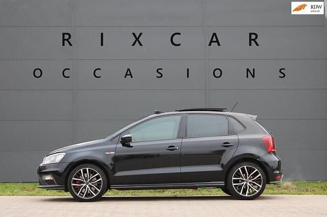 Zwart (metallic) Gebruikt 2015 VW Polo GTI Hatchback | € 14.440 (Eerlijke prijs) - Afbeelding 1/4