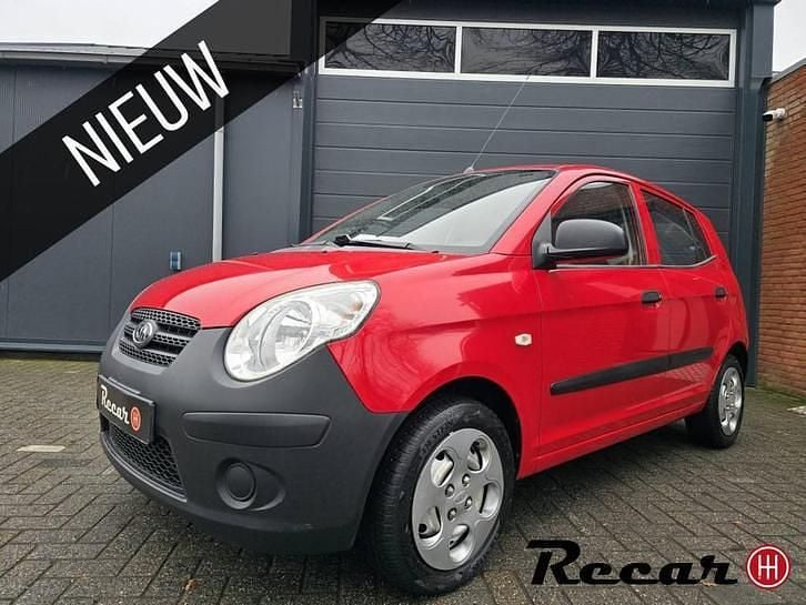 Rood Occasion 2010 Kia Picanto Hatchback | € 2.295 (Eerlijke prijs) - Afbeelding 1/4