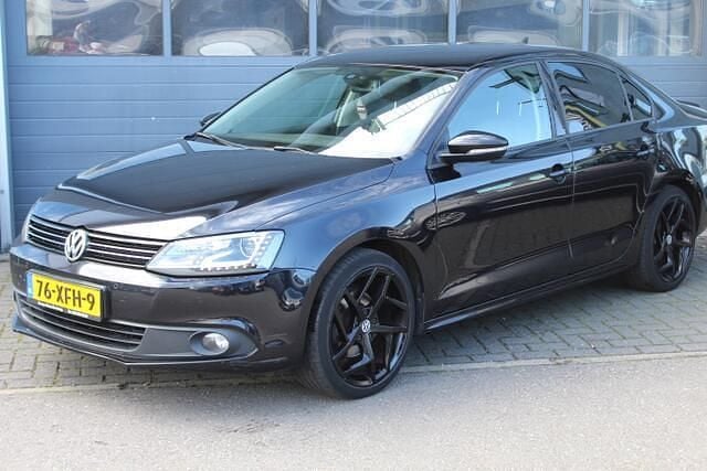 Zwart Gebruikt 2012 VW Jetta Comfortline Sedan | € 6.499 (Eerlijke prijs) - Afbeelding 1/4