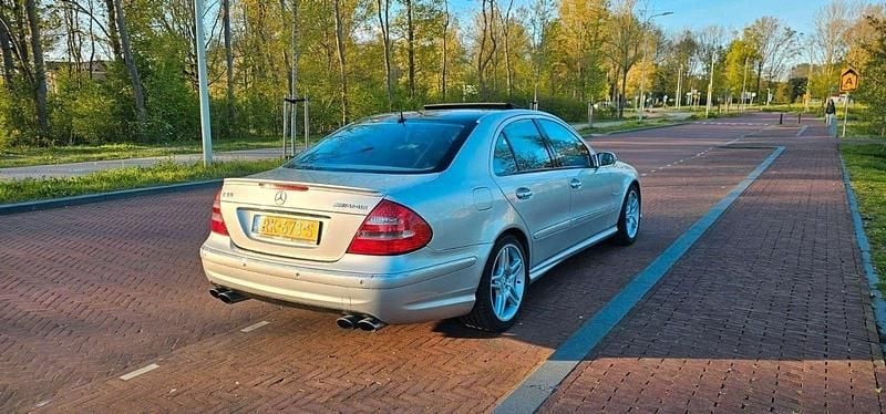 Occasion Mercedes E55 AMG AMG 476 PK (350 kW) 2003 Zilver Sedan