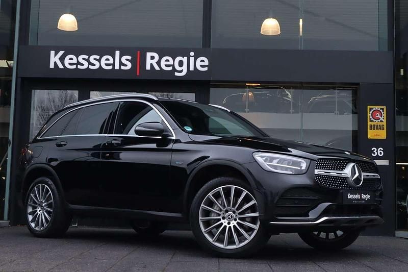 Occasion Mercedes GLC300e AMG 320 PK (235 kW) 2021 Zwart SUV