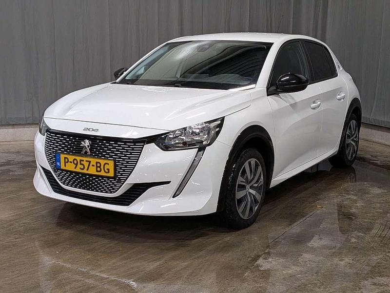 Wit Occasion 2022 Peugeot e-208 Active Hatchback | € 14.800 (Goede deal) - Afbeelding 1/3