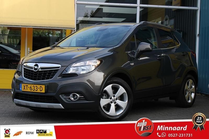 Grijs Gebruikt 2015 Opel Mokka Cosmo SUV | € 9.800 (Eerlijke prijs) - Afbeelding 1/4