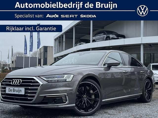 Grijs Gebruikt 2022 Audi A8 Proline Sedan | € 62.850 - Afbeelding 1/4