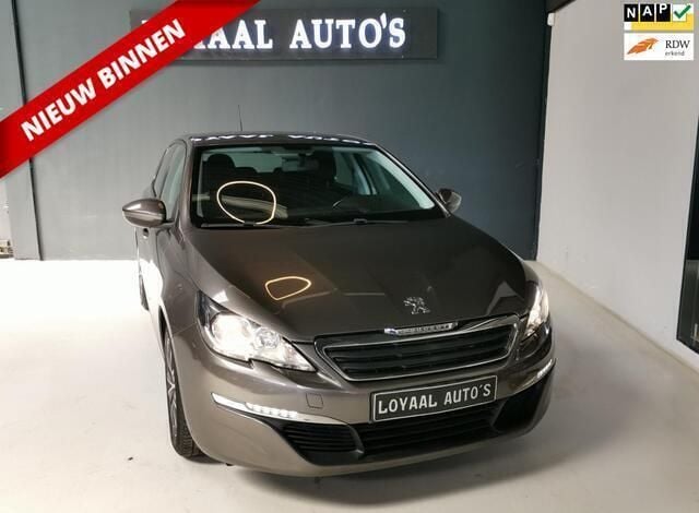 Grijs Gebruikt 2015 Peugeot 308 Hatchback | € 7.000 (Eerlijke prijs) - Afbeelding 1/4