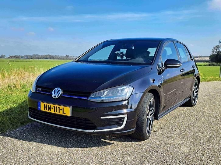 Gebruikt 2015 VW e-Golf GTE Hatchback | € 9.450 - Afbeelding 1/4