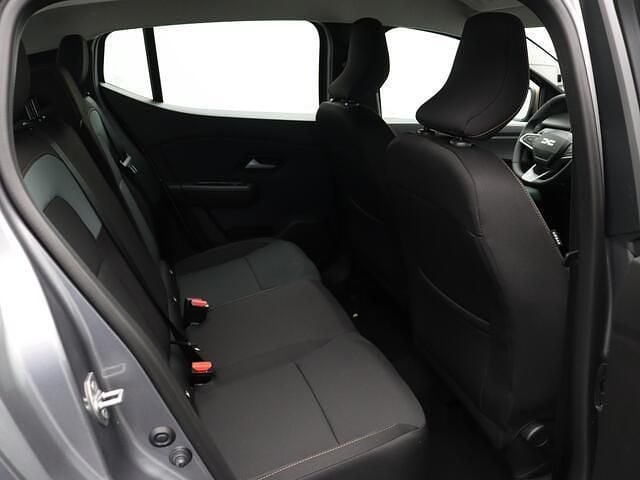 Nieuw Dacia Sandero Stepway 110 PK (80 kW) 2025 Bleu iron (blauw metallic) Hatchback