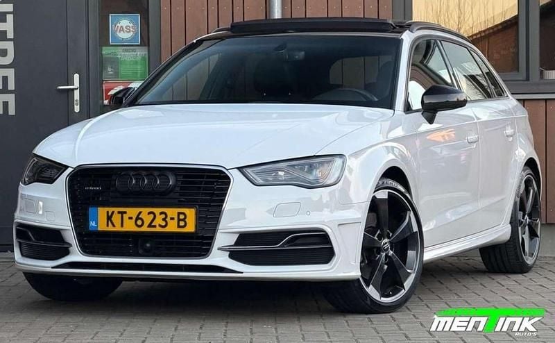 Occasion Audi A3 e-tron S-Line 150 PK (110 kW) 2015 Wit Hatchback