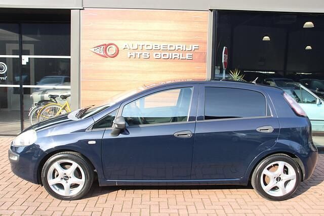Occasion Fiat Grande Punto 78 PK (57 kW) 2010 Blauw Hatchback