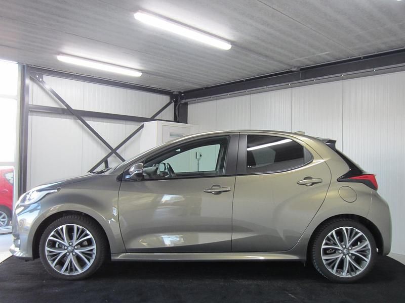 Occasion Toyota Yaris Executive 131 PK (96 kW) 2024 Groen Hatchback
