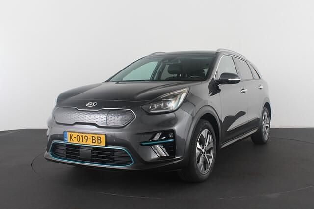 Grijs Gebruikt 2020 Kia e-Niro SUV | € 18.450 (Super prijs) - Afbeelding 1/4