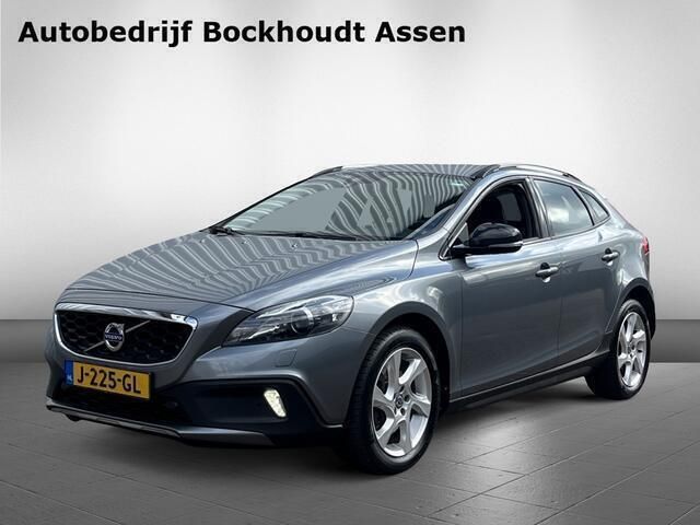 Grijs, metallic lak Gebruikt 2016 Volvo V40 CC Summum Stationwagen | € 10.440 (Eerlijke prijs) - Afbeelding 1/4