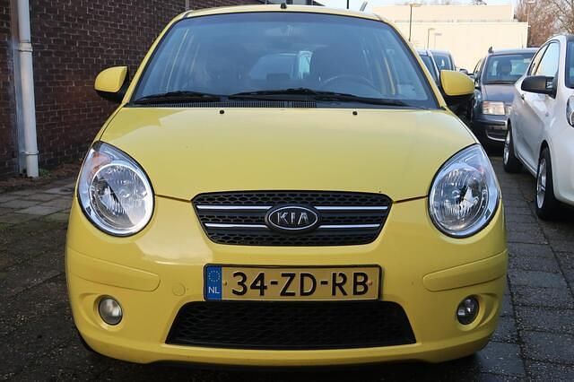 Occasion Kia Picanto First Edition 65 PK (47 kW) 2008 Geel Hatchback