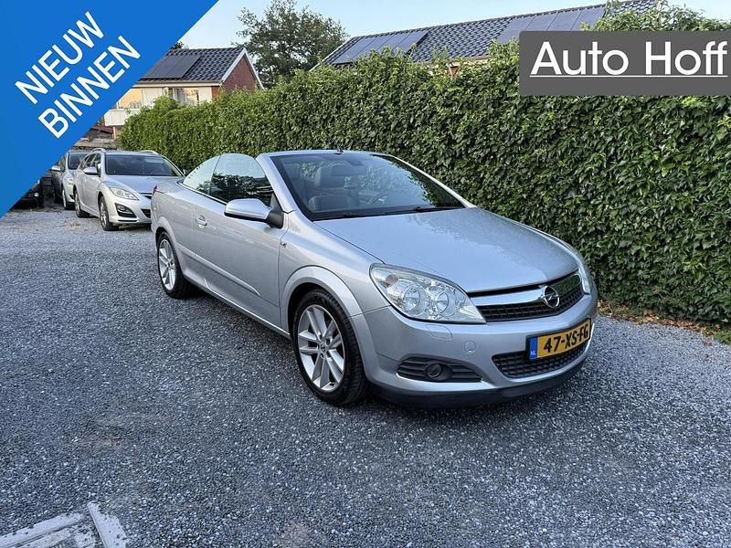 Grijs Gebruikt 2007 Opel Astra Cabriolet Enjoy Cabriolet | € 4.425 (Eerlijke prijs) - Afbeelding 1/4