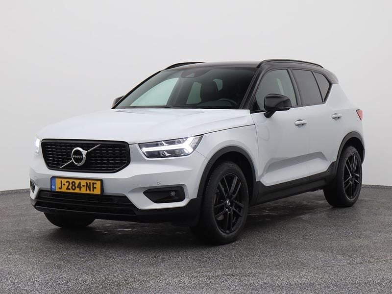 Grijs Occasion 2020 Volvo XC40 R-Design SUV | € 25.700 (Goede deal) - Afbeelding 1/4