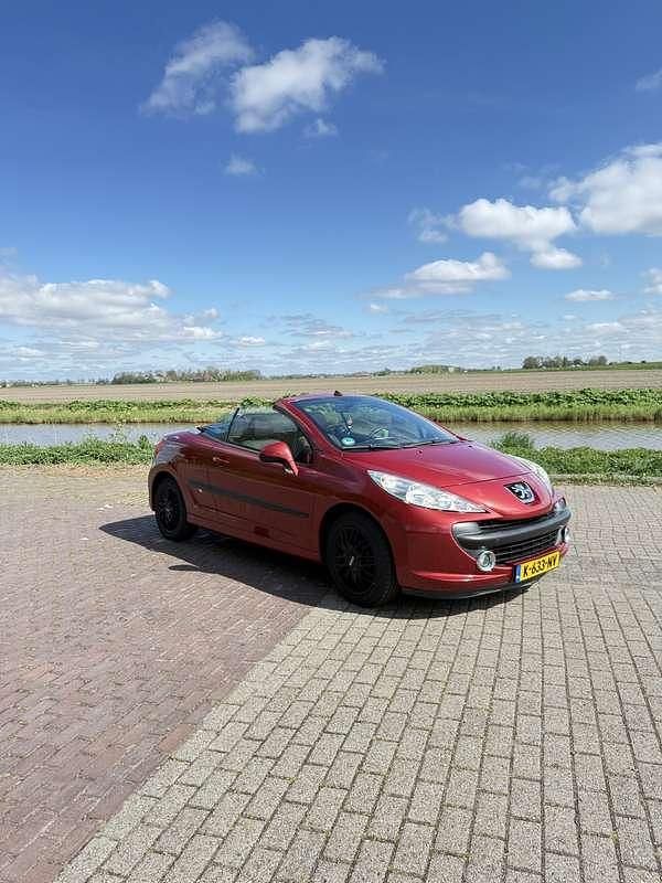 Rood Gebruikt 2007 Peugeot 207 Cabriolet | € 2.500 (Goede deal) - Afbeelding 1/2