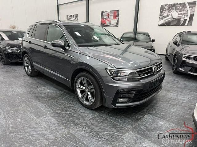 Grijs Gebruikt 2019 VW Tiguan R-line SUV | € 23.950 (Super prijs) - Afbeelding 1/4