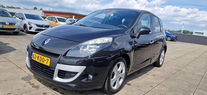 Zwart Gebruikt 2009 Renault Scénic III MPV | € 3.450 (Goede deal) - Afbeelding 1/4