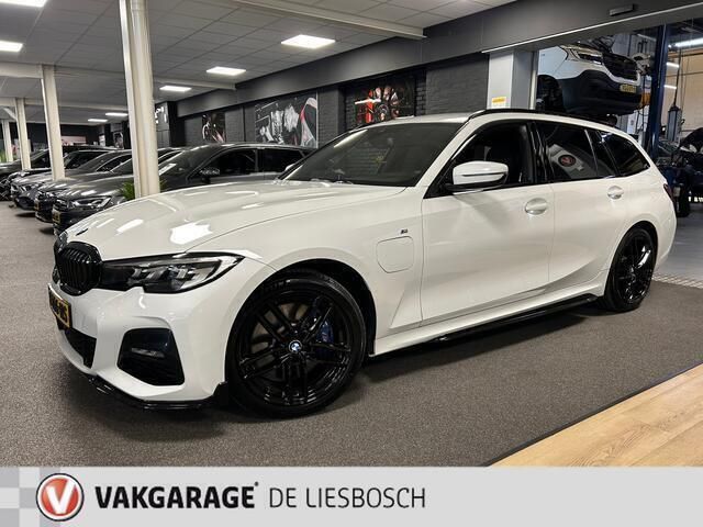 Occasion BMW 330 Executive 184 PK (135 kW) 2021 Wit Stationwagen