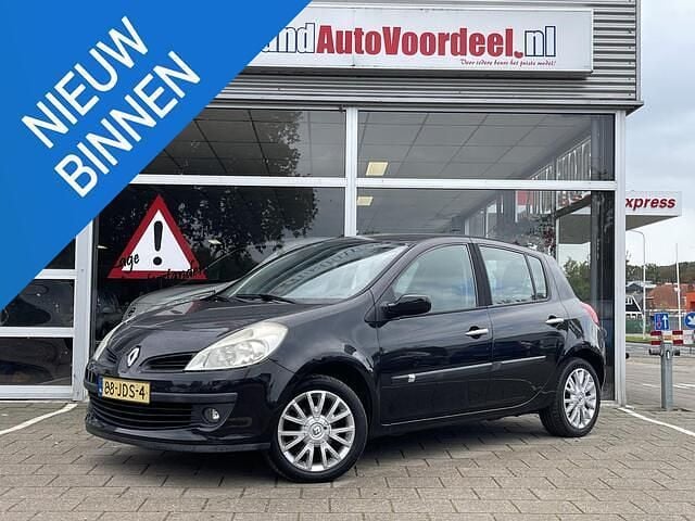 Zwart Gebruikt 2009 Renault Clio R.S. Collection Hatchback | € 2.999 (Eerlijke prijs) - Afbeelding 1/4