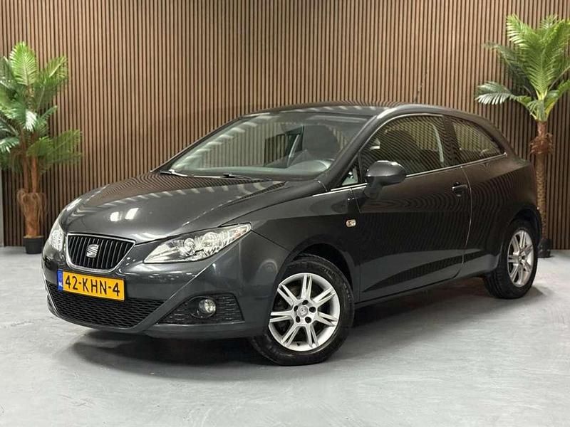 Grijs Gebruikt 2009 Seat Ibiza SC Style Hatchback | € 5.249 (Eerlijke prijs) - Afbeelding 1/4