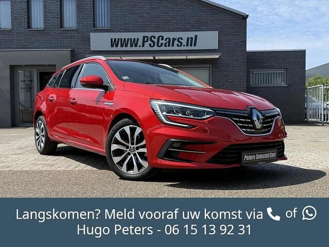 Rood Gebruikt 2023 Renault Mégane GrandTour Stationwagen | € 21.494 (Goede deal) - Afbeelding 1/4