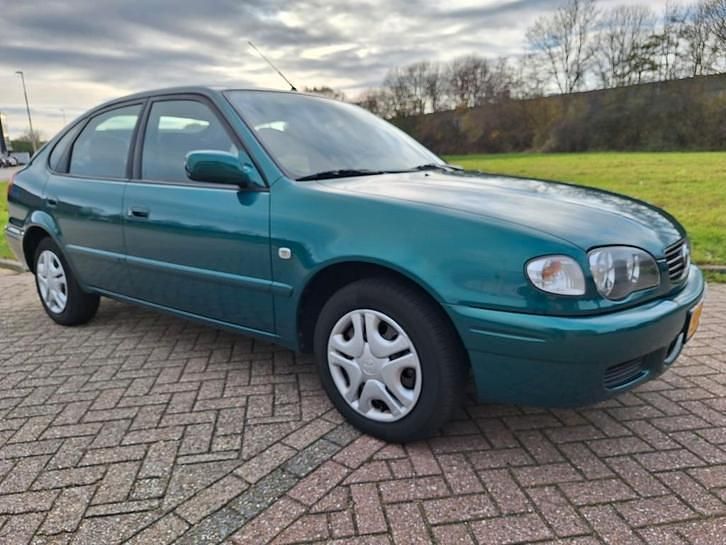 Gebruikt 2001 Toyota Corolla | € 2.150 (Eerlijke prijs) - Afbeelding 1/4