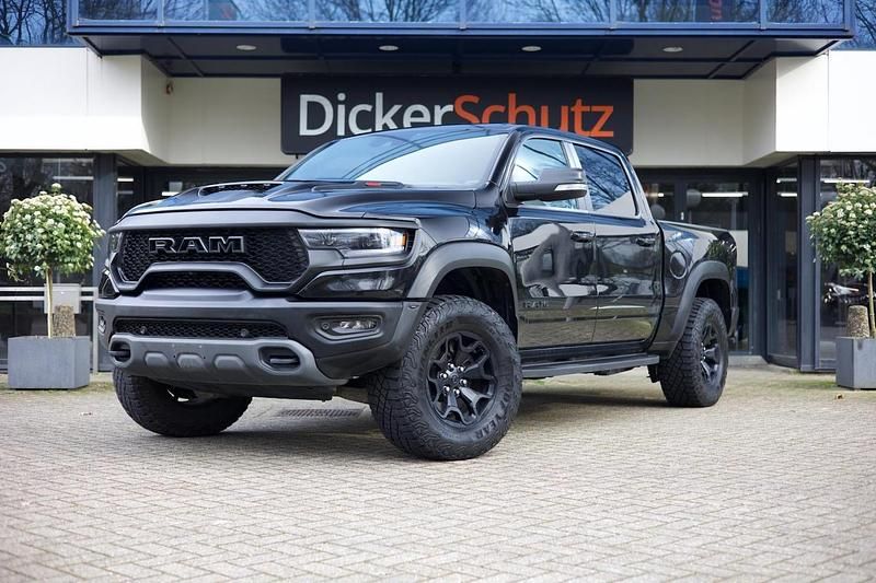 Occasion Dodge Ram 401 PK (294 kW) 2021 Zwart Pickup
