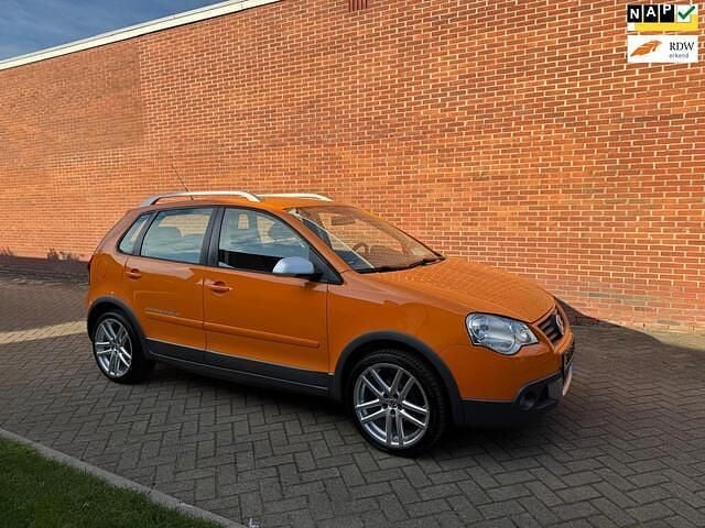 Oranje Gebruikt 2008 VW Polo Cross Hatchback | € 3.950 (Eerlijke prijs) - Afbeelding 1/4