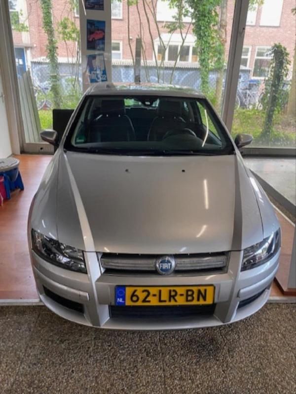 Grijs (metallic) Gebruikt 2003 Fiat Stilo Abarth Hatchback | € 4.750 - Afbeelding 1/1