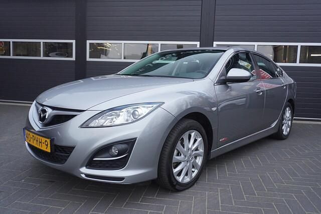 Grijs Gebruikt 2011 Mazda 6 Hatchback | € 8.900 (Eerlijke prijs) - Afbeelding 1/4