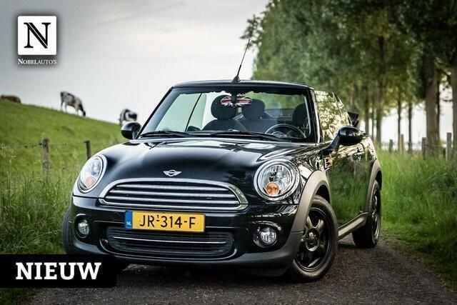 Zwart Gebruikt 2012 Mini Cooper Cabriolet Pepper Cabriolet | € 6.640 (Goede deal) - Afbeelding 1/4