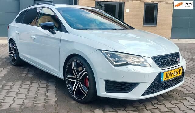 Grijs Gebruikt 2016 Cupra Leon Stationwagen | € 15.499 - Afbeelding 1/4