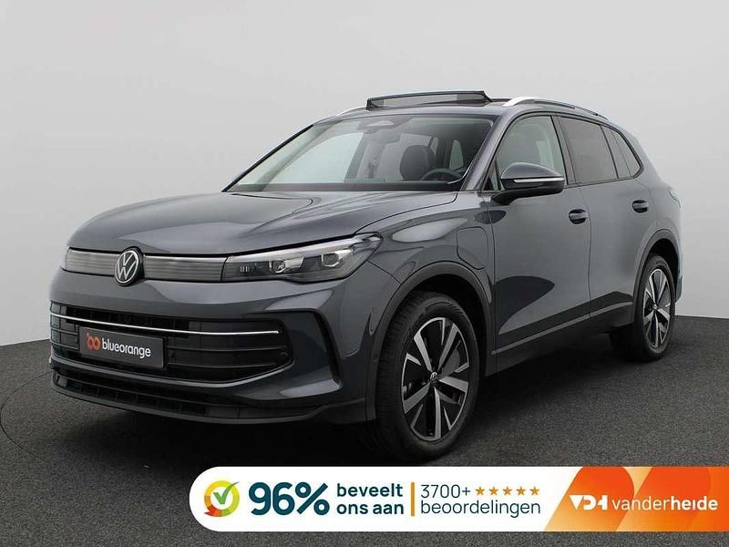 Nieuw VW Tiguan Edition 204 PK (150 kW) 2025 Grijs SUV