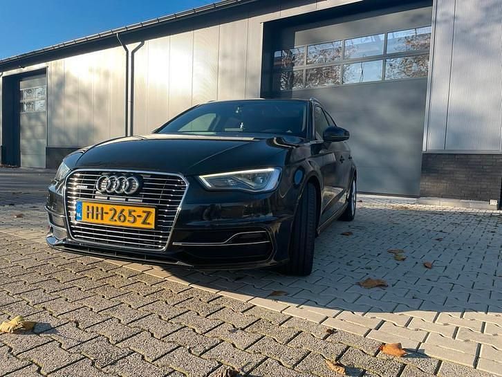 Gebruikt 2015 Audi e-tron SUV | € 9.495 - Afbeelding 1/4