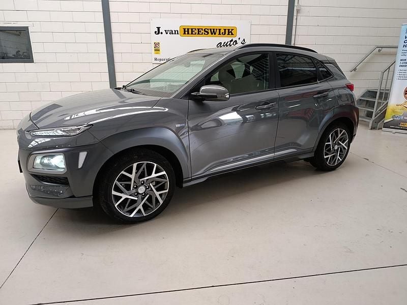 Grijs Gebruikt 2020 Hyundai Kona Premium SUV | € 23.450 (Iets duurder) - Afbeelding 1/4