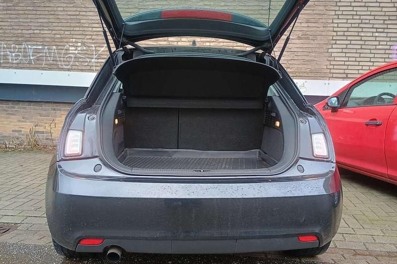 Occasion Audi A1 Attraction 86 PK (63 kW) 2011 Zwart Hatchback