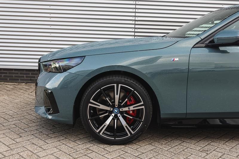 Occasion BMW i5 Comfort Edition 250 kW (340 PK) 2025 Groen Stationwagen