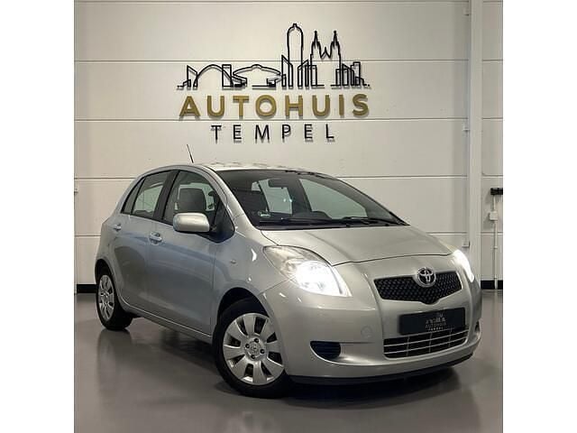 Grijs Gebruikt 2006 Toyota Yaris Sol Hatchback | € 5.190 (Eerlijke prijs) - Afbeelding 1/4