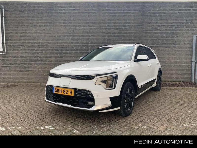 Wit, metallic lak Gebruikt 2024 Kia e-Niro SUV | € 36.750 (Eerlijke prijs) - Afbeelding 1/4