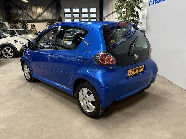 Blauw Gebruikt 2009 Toyota Aygo Hatchback | € 3.495 (Eerlijke prijs) - Afbeelding 1/3
