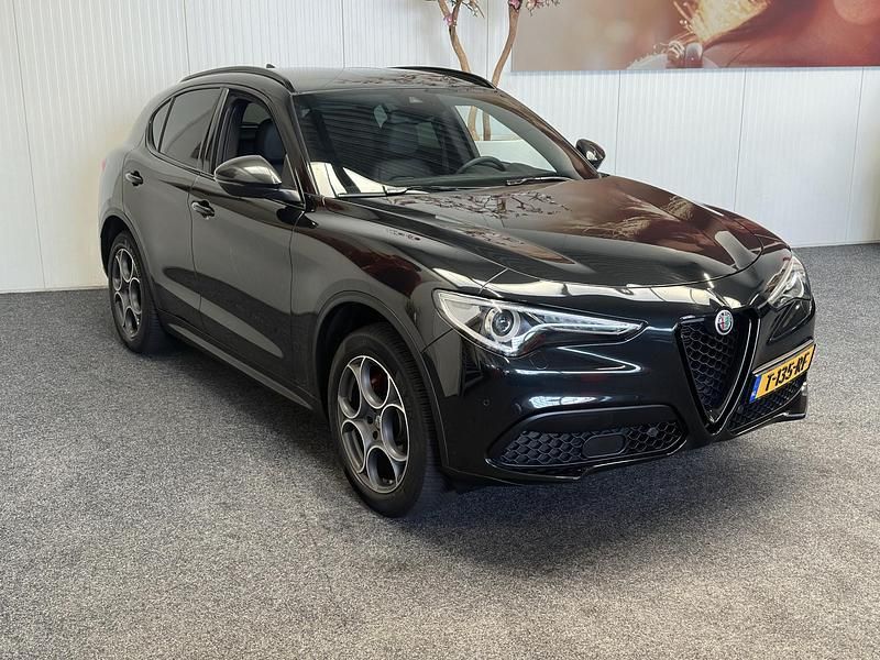 Occasion Alfa Romeo Stelvio Tech Edition 203 PK (149 kW) 2019 Zwart SUV