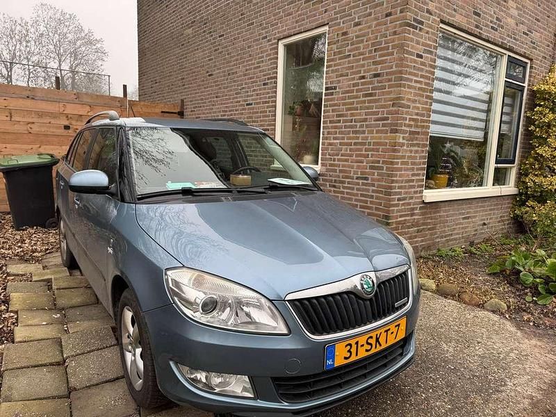 Occasion Skoda Fabia GreenLine 75 PK (55 kW) 2011 Blauw Sedan