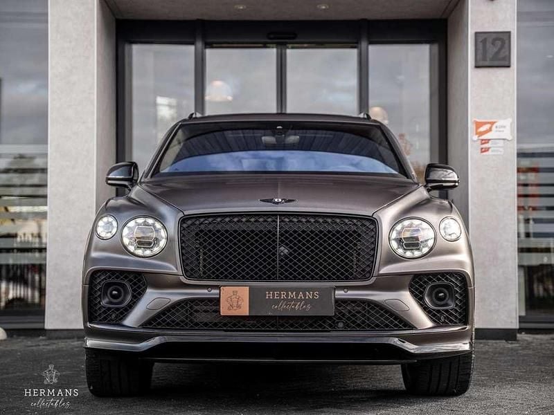 Occasion Bentley Bentayga 552 PK (405 kW) 2022 Grijs SUV